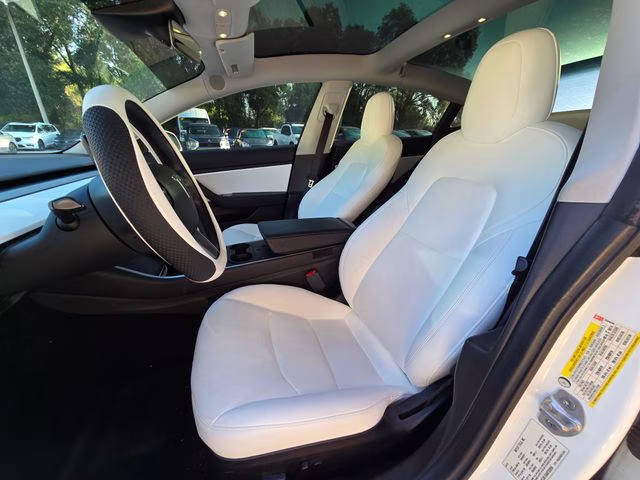 2019 White Tesla Model 3 Long Range RWD Sedan