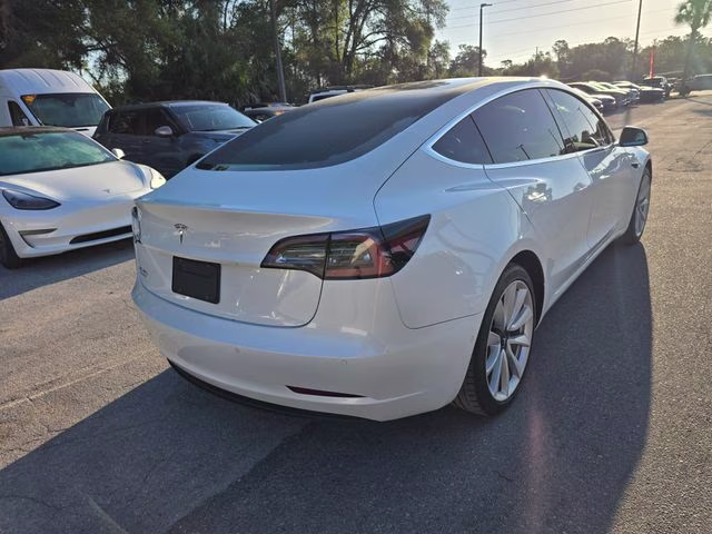 2019 White Tesla Model 3 Long Range RWD Sedan