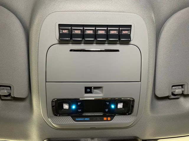 2026 Gray Metallic Ford Super Duty F-250 SRW Lariat 4X4 Truck