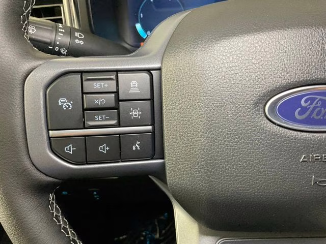 2026 Gray Metallic Ford Super Duty F-250 SRW Lariat 4X4 Truck