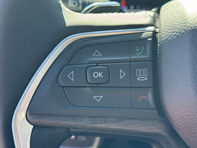 2025 Baltic Gray Metallic Clearcoat Jeep Grand Cherokee L Limited 4X4 SUV