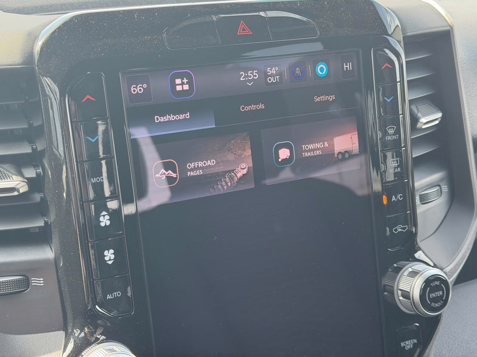 2026 Diamond Black Crystal Pearlcoat Ram 2500 Tradesman 4X4 Truck