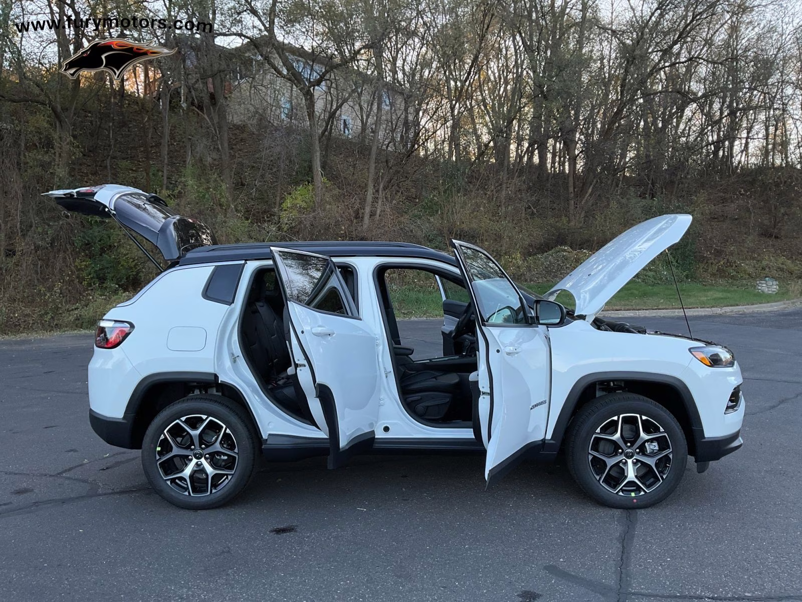 2026 Bright White Clearcoat Jeep Compass Limited 4X4 SUV