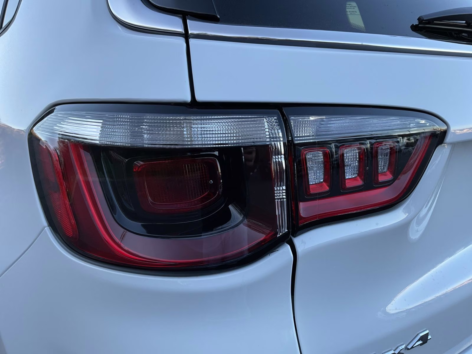 2026 Bright White Clearcoat Jeep Compass Limited 4X4 SUV