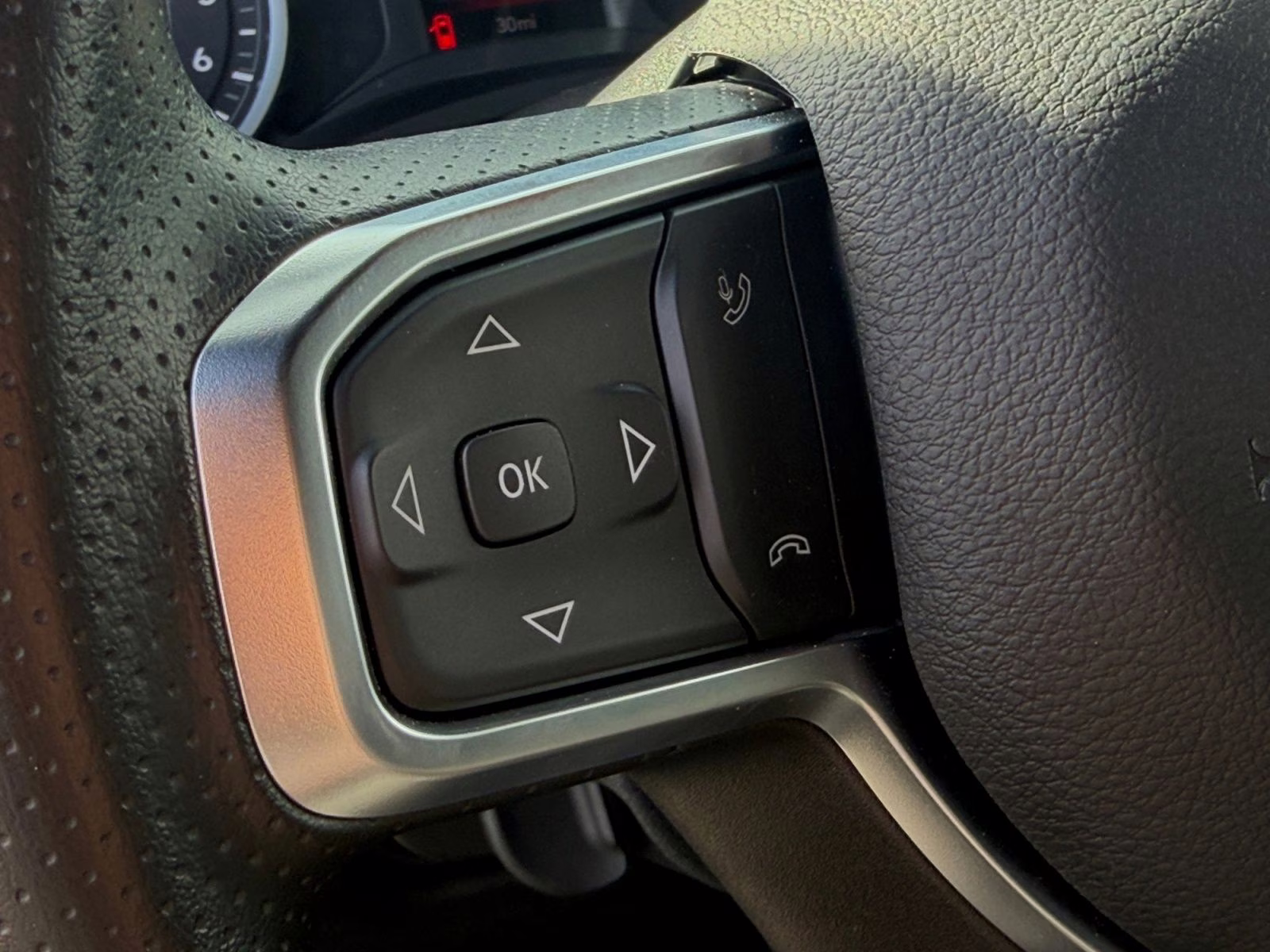 2026 Diamond Black Crystal Pearlcoat Ram 2500 Tradesman 4X4 Truck