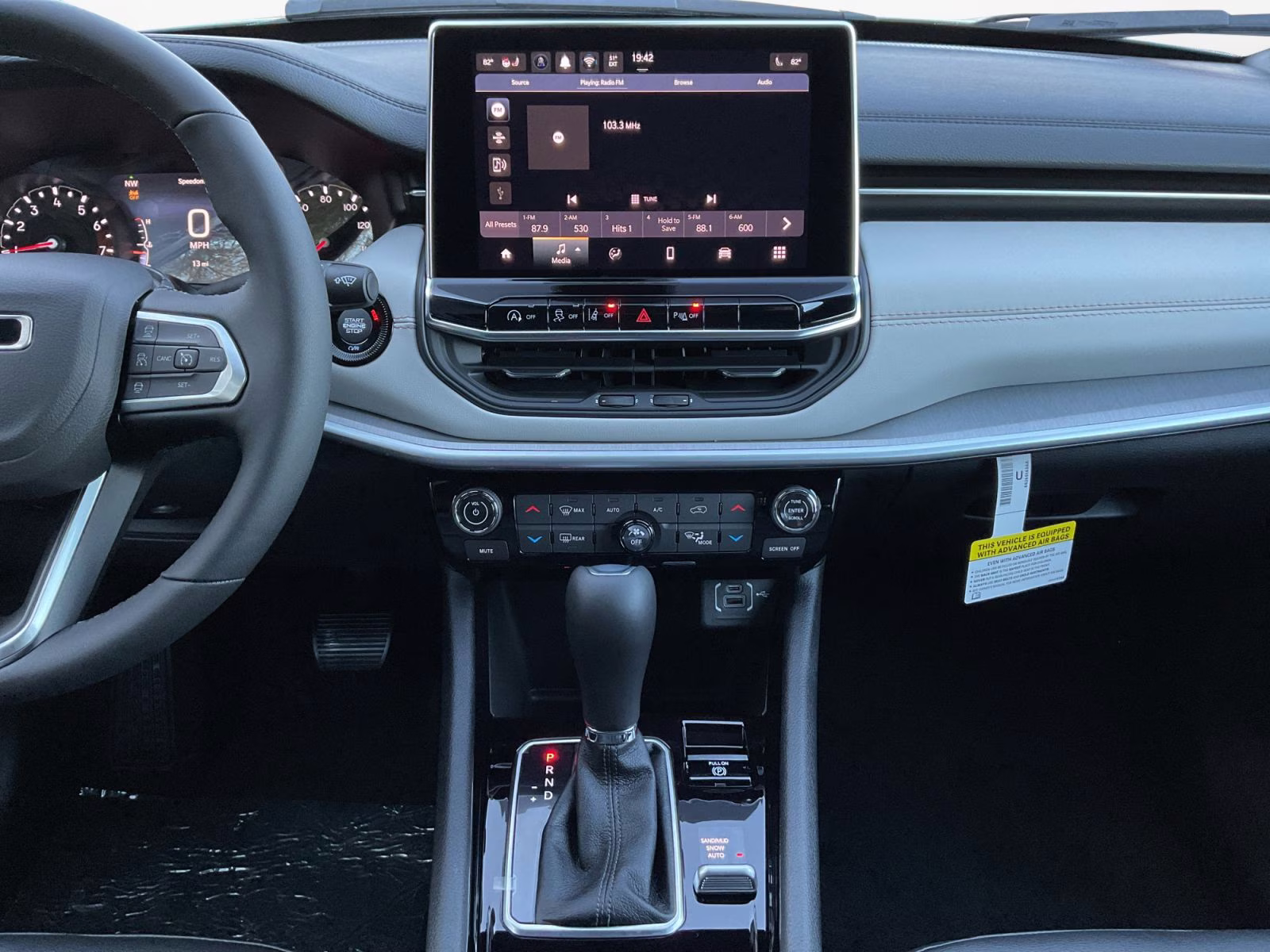 2026 Bright White Clearcoat Jeep Compass Limited 4X4 SUV