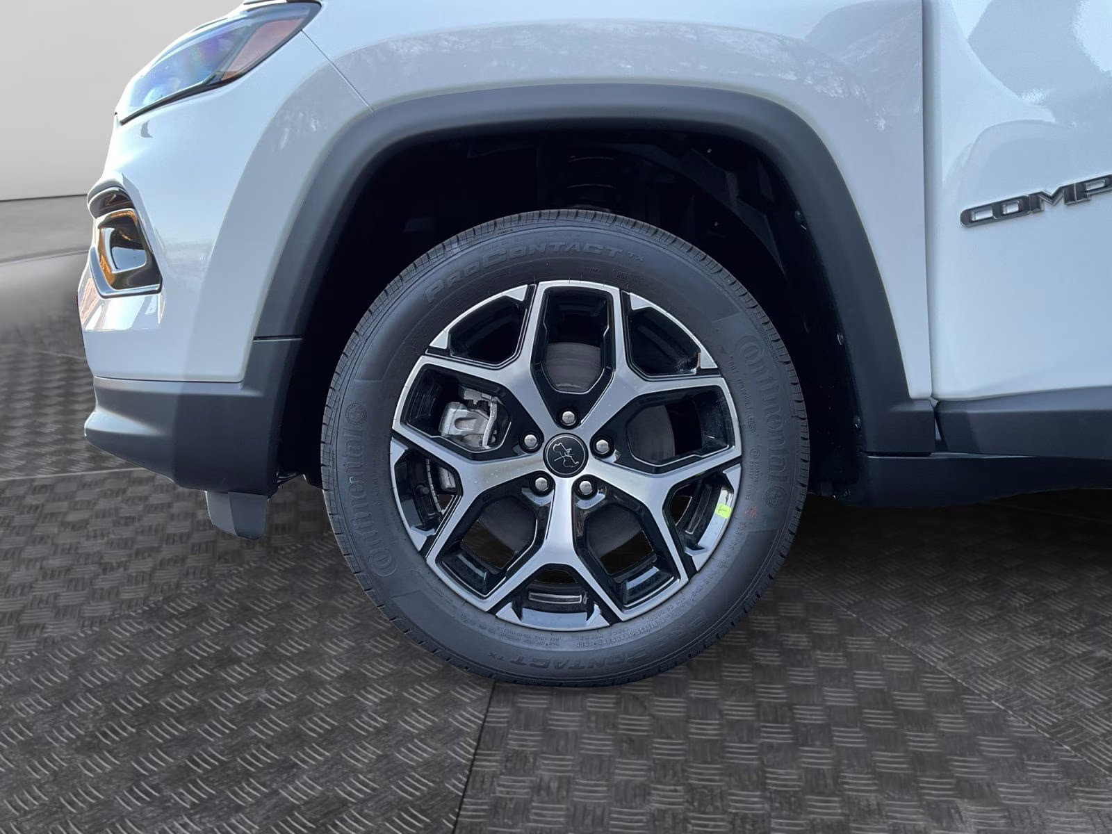 2026 Bright White Clearcoat Jeep Compass Limited 4X4 SUV