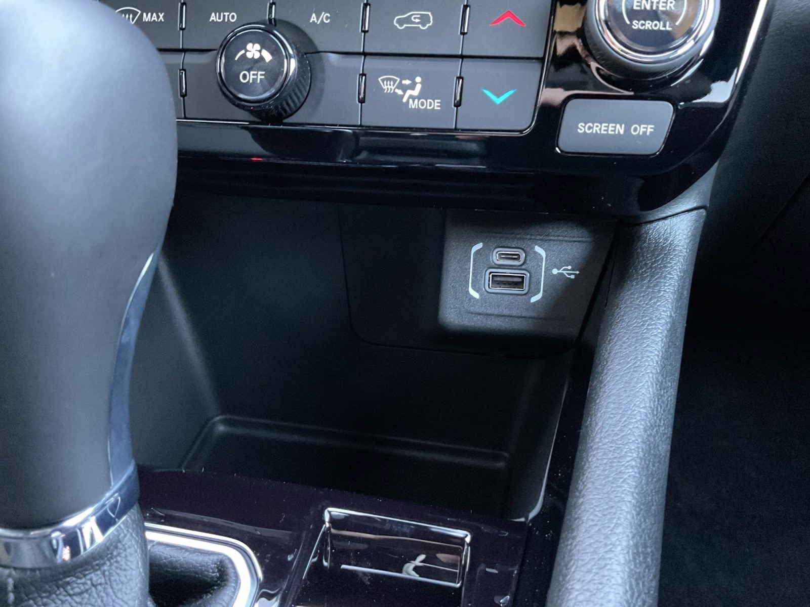 2026 Bright White Clearcoat Jeep Compass Limited 4X4 SUV