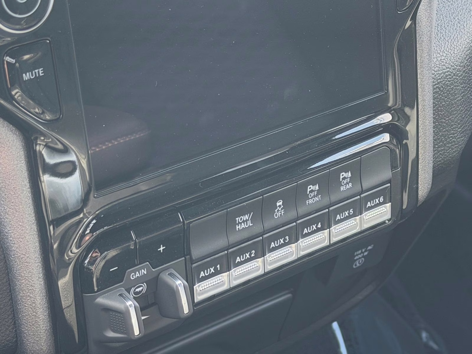 2026 Diamond Black Crystal Pearlcoat Ram 2500 Tradesman 4X4 Truck