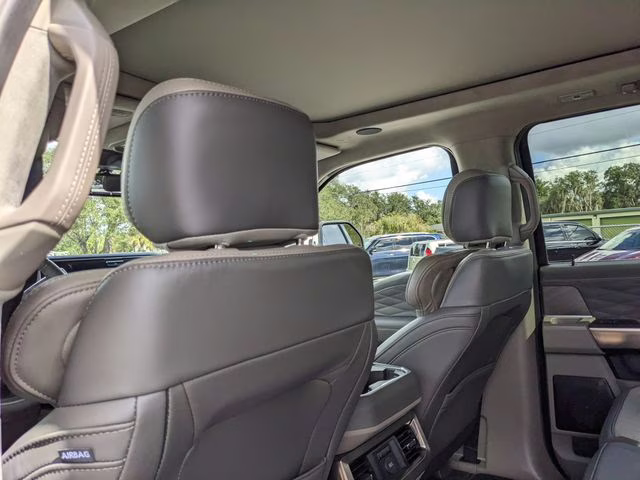 2026 Gray Metallic Ford Super Duty F-450 DRW Platinum Plus 4X4 Truck