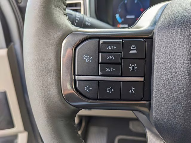 2026 Gray Metallic Ford Super Duty F-450 DRW Platinum Plus 4X4 Truck