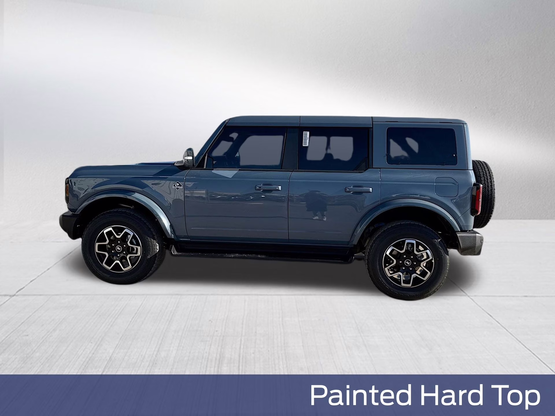 2025 Azure Gray Metallic Tri-Coat Ford Bronco Outer Banks 4X4 SUV