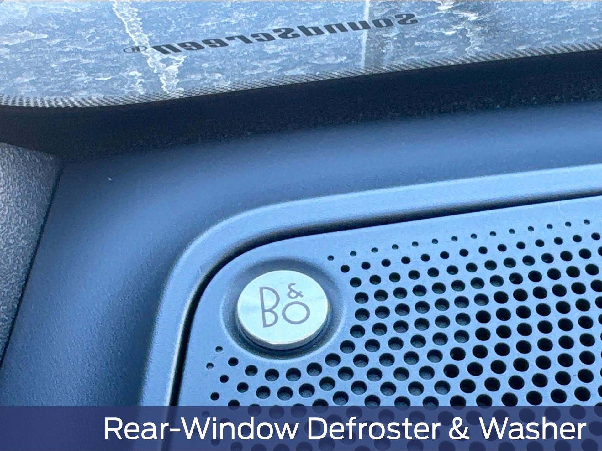 2025 Azure Gray Metallic Tri-Coat Ford Bronco Outer Banks 4X4 SUV