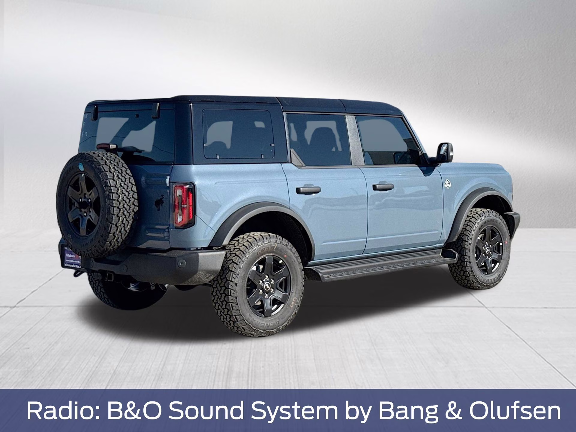 2025 Azure Gray Metallic Tri-Coat Ford Bronco Outer Banks 4X4 SUV