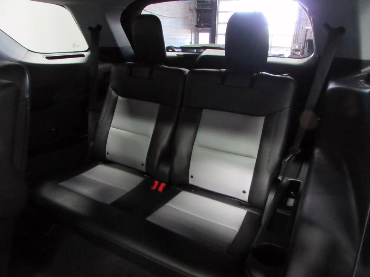 2022 Carbonized Gray Metallic Ford Explorer XLT 4X4 SUV