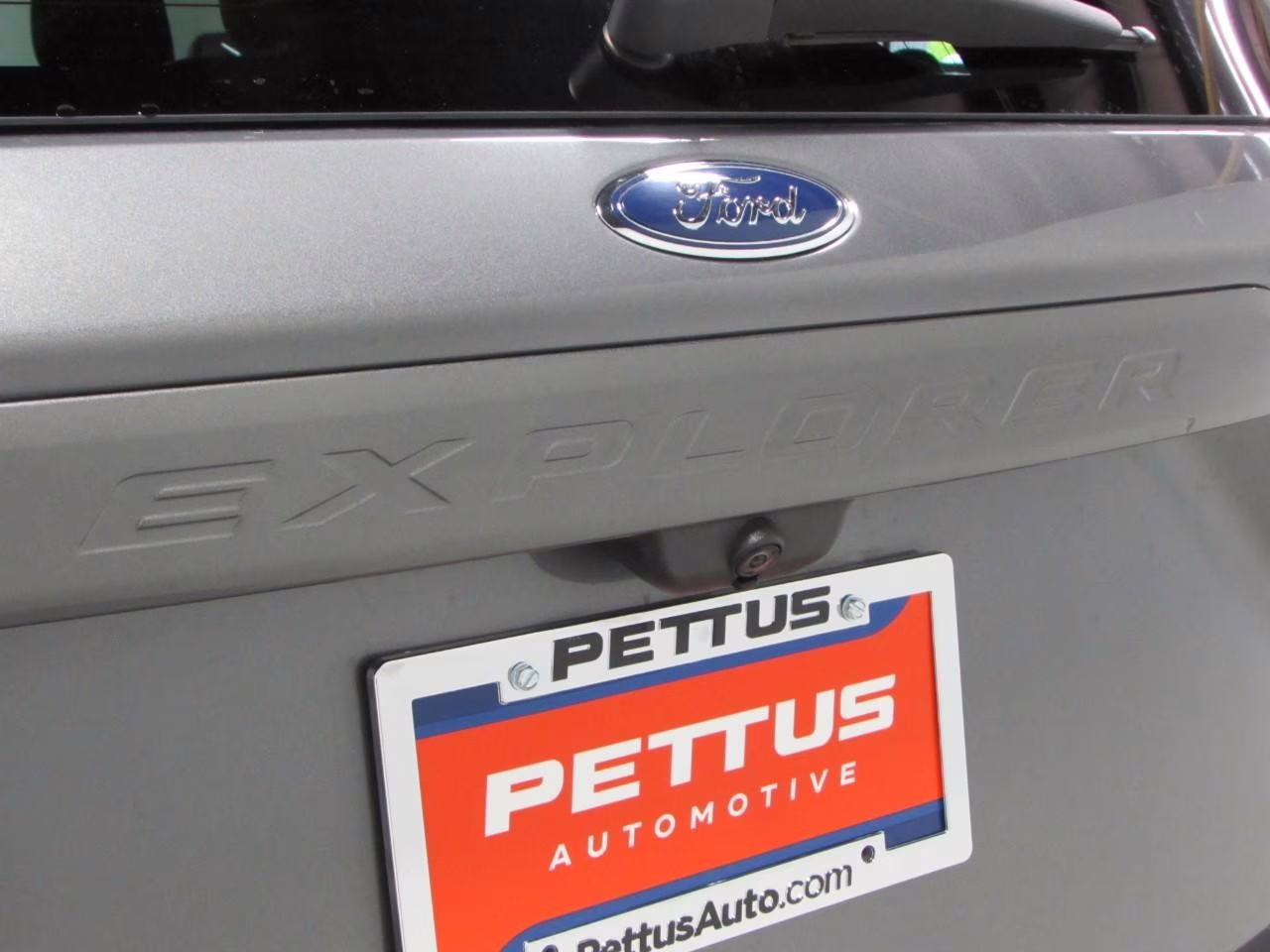 2022 Carbonized Gray Metallic Ford Explorer XLT 4X4 SUV