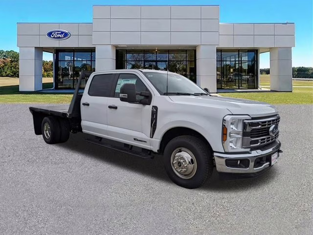 2024 Oxford White Ford Super Duty F-350 DRW XL RWD Truck