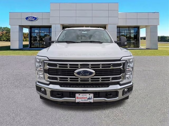 2024 Oxford White Ford Super Duty F-350 DRW XL RWD Truck