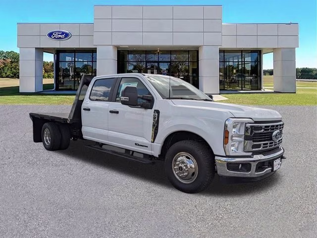 2024 Oxford White Ford Super Duty F-350 DRW XL RWD Truck