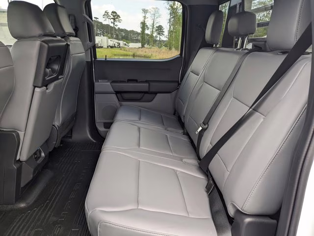 2024 Oxford White Ford Super Duty F-350 DRW XL RWD Truck