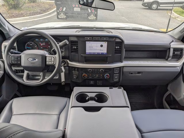 2024 Oxford White Ford Super Duty F-350 DRW XL RWD Truck