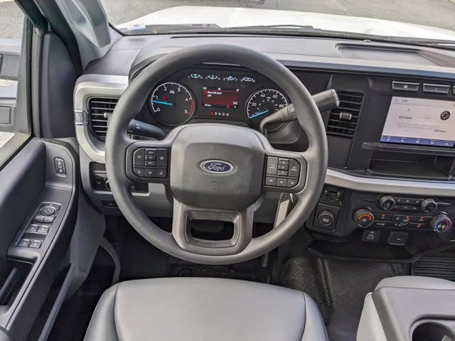 2024 Oxford White Ford Super Duty F-350 DRW XL RWD Truck