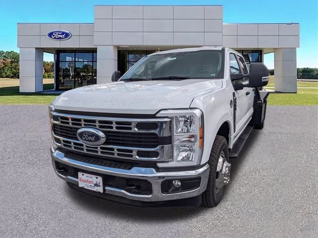 2024 Oxford White Ford Super Duty F-350 DRW XL RWD Truck