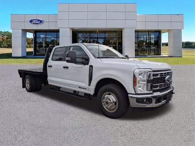 2024 Oxford White Ford Super Duty F-350 DRW XL RWD Truck