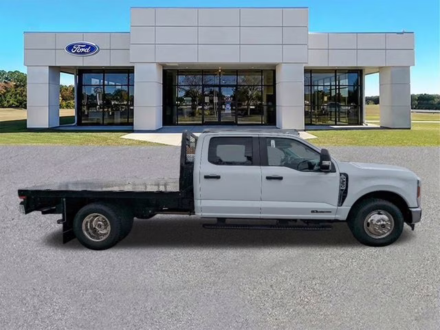 2024 Oxford White Ford Super Duty F-350 DRW XL RWD Truck