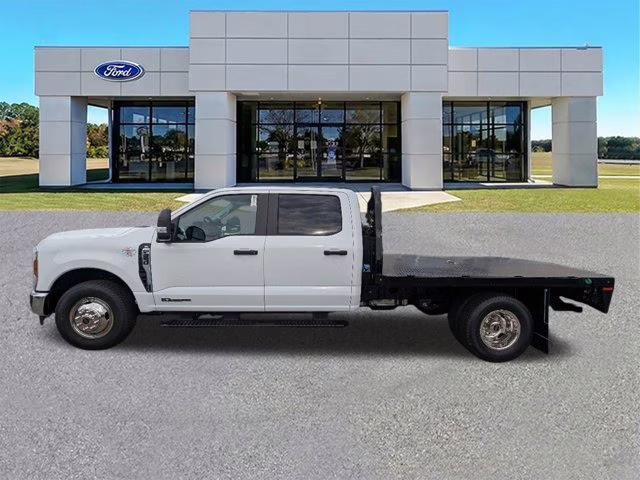 2024 Oxford White Ford Super Duty F-350 DRW XL RWD Truck