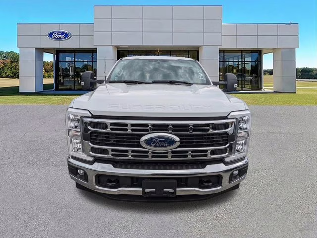 2024 Oxford White Ford Super Duty F-350 DRW XL RWD Truck