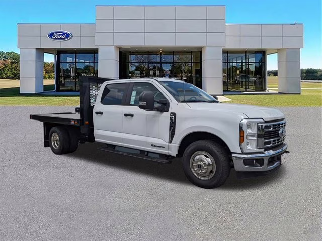 2024 Oxford White Ford Super Duty F-350 DRW XL RWD Truck