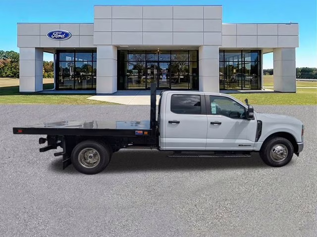 2024 Oxford White Ford Super Duty F-350 DRW XL RWD Truck