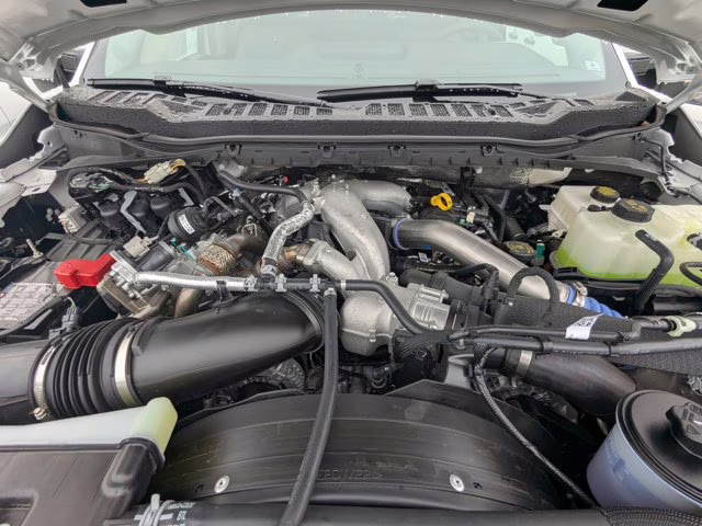 2026 Oxford White Ford Super Duty F-350 DRW XL 4X4 Truck