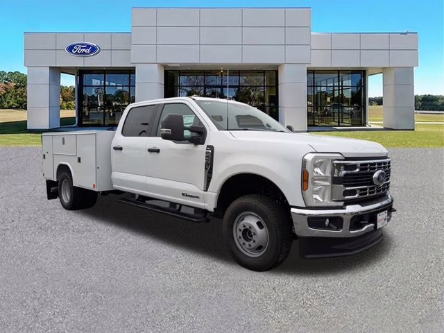 2026 Oxford White Ford Super Duty F-350 DRW XL 4X4 Truck