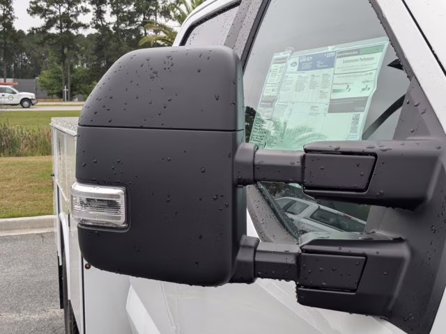 2026 Oxford White Ford Super Duty F-350 DRW XL 4X4 Truck