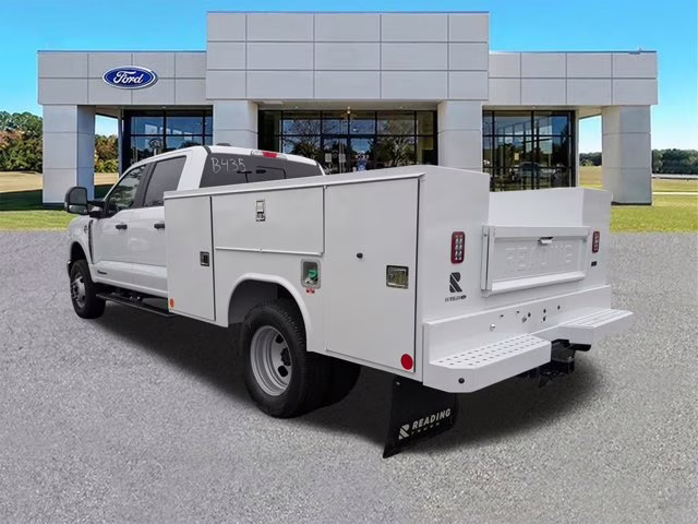2026 Oxford White Ford Super Duty F-350 DRW XL 4X4 Truck