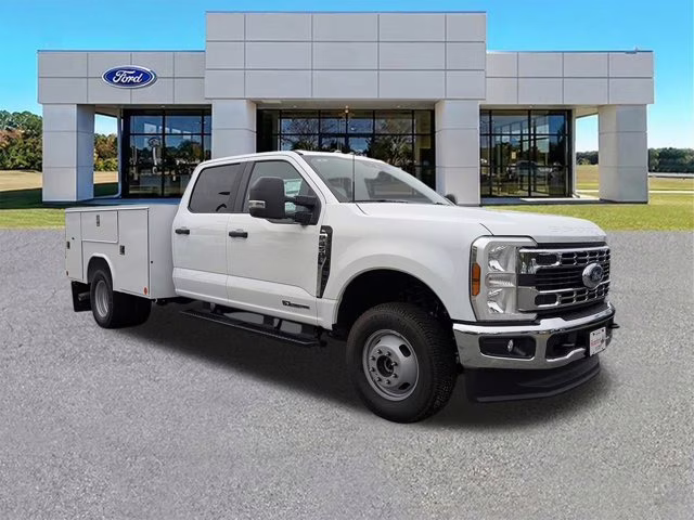 2026 Oxford White Ford Super Duty F-350 DRW XL 4X4 Truck