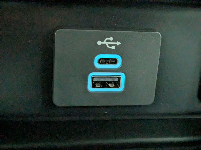 2026 Oxford White Ford Super Duty F-350 DRW XL 4X4 Truck