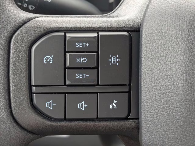 2026 Oxford White Ford Super Duty F-350 DRW XL 4X4 Truck