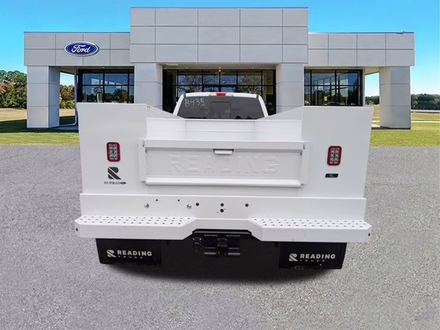 2026 Oxford White Ford Super Duty F-350 DRW XL 4X4 Truck