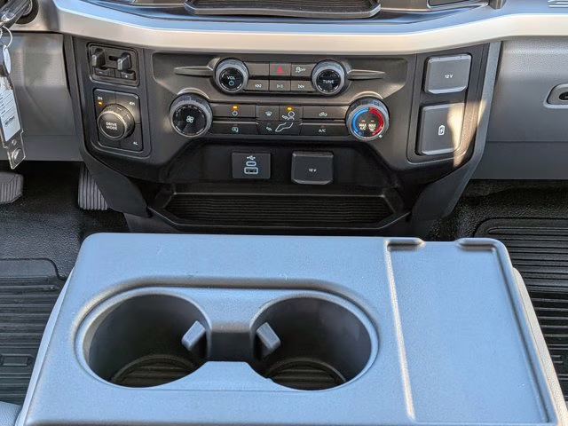 2025 Oxford White Ford Super Duty F-350 DRW XL 4X4 Truck