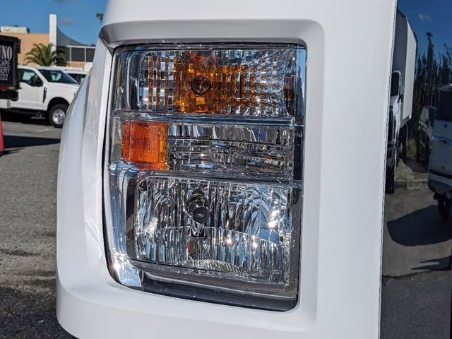 2025 Oxford White Ford F-750SD RWD