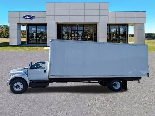 2025 Oxford White Ford F-750SD RWD