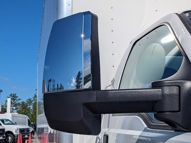 2025 Oxford White Ford F-750SD RWD