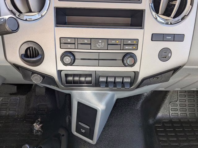 2025 Oxford White Ford F-750SD RWD