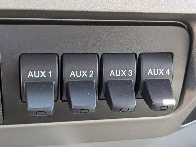 2025 Oxford White Ford F-750SD RWD