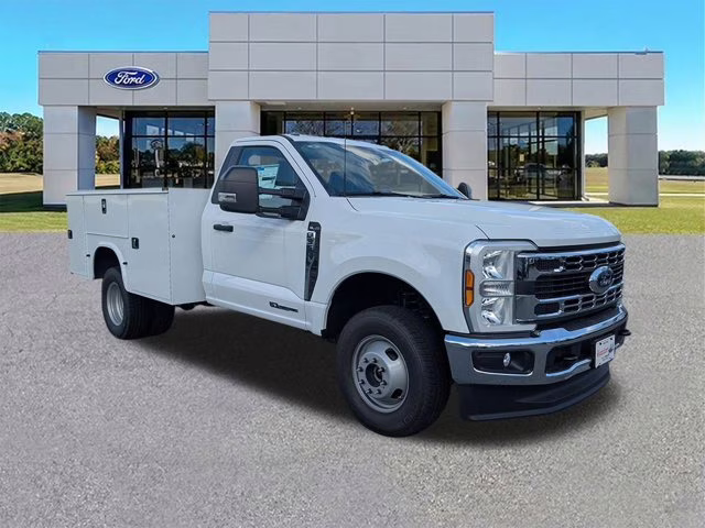 2025 Oxford White Ford Super Duty F-350 DRW XL 4X4 Truck