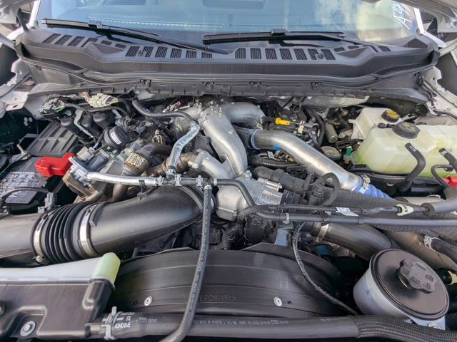 2025 Oxford White Ford Super Duty F-350 DRW XL 4X4 Truck