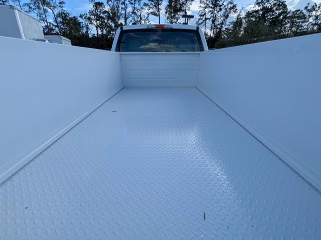 2025 Oxford White Ford Super Duty F-350 DRW XL 4X4 Truck